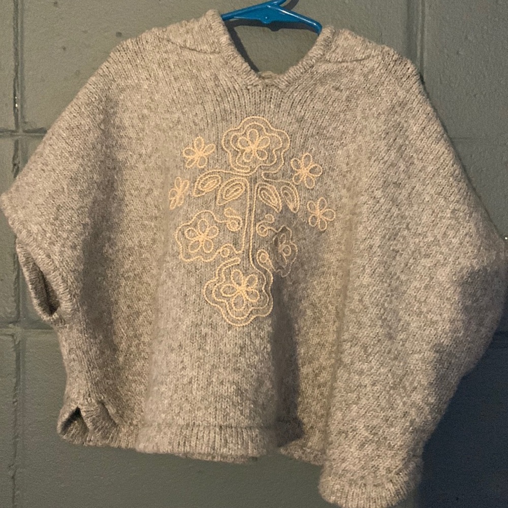3T Genuine kids grey poncho sweater